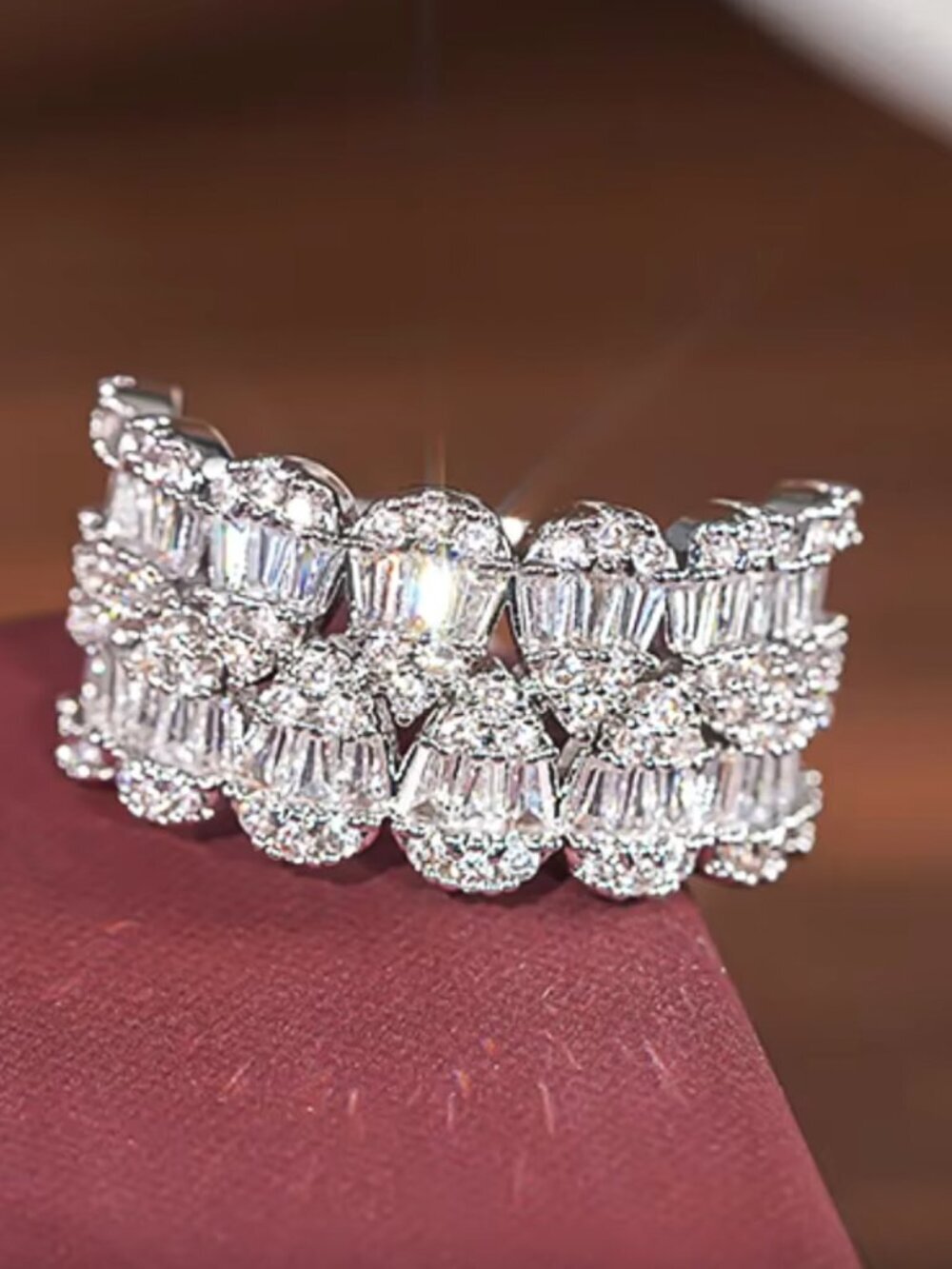 NEW 18k White Gold Baguette Cut Diamond Ring Band Chunky Ring Band